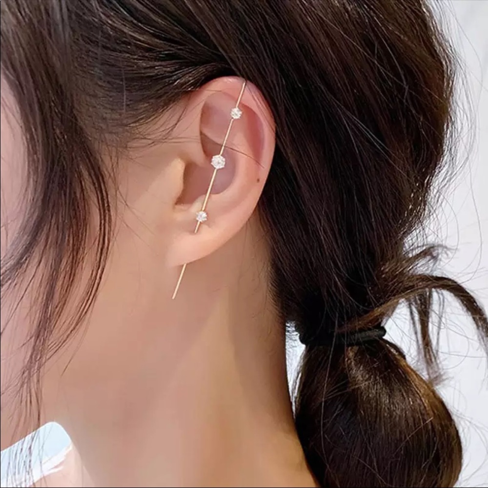 Ear Wrap Crawler Hook Earring (1 pc.)